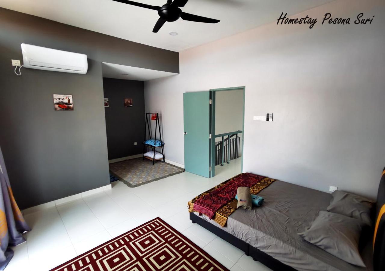 Pesona Suri Homestay บาตู ปาฮัท ภายนอก รูปภาพ